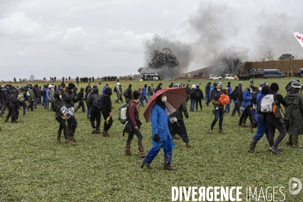 Rassemblement contre le projet de megabassine de Sainte-Soline 25032023