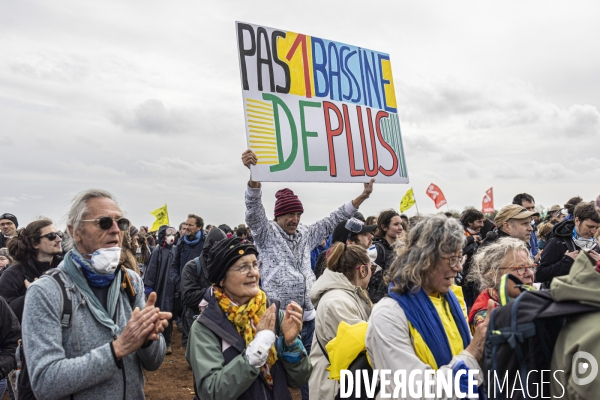 Rassemblement contre le projet de megabassine de Sainte-Soline 25032023