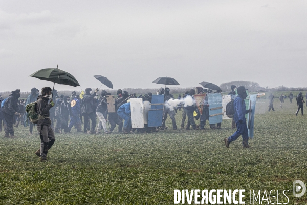 Rassemblement contre le projet de megabassine de Sainte-Soline 25032023