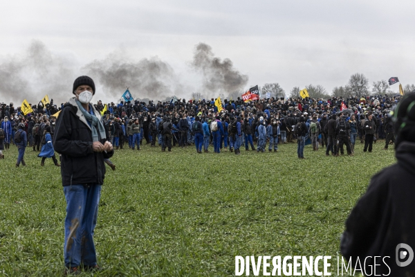 Rassemblement contre le projet de megabassine de Sainte-Soline 25032023