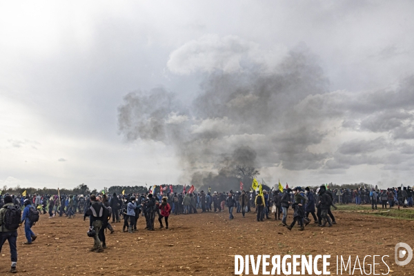 Rassemblement contre le projet de megabassine de Sainte-Soline 25032023