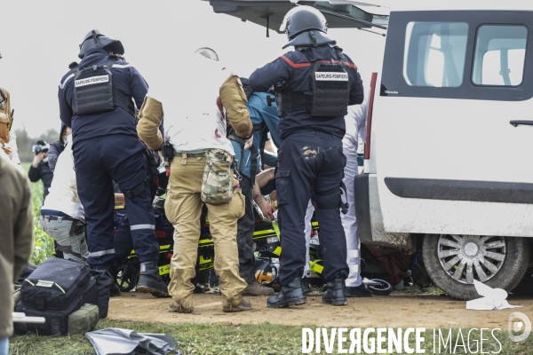 Rassemblement contre la construction de mégabassines à Sainte-Soline.