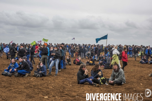 Manifestation organisée contre l inplantation d une méga-bassine à Sainte Soline