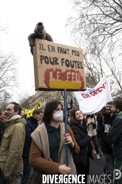 LA MANIFESTATION CONTRE LA REFORME DES RETRAITES, Paris. 10e journée de mobilisation le 28/03/2023