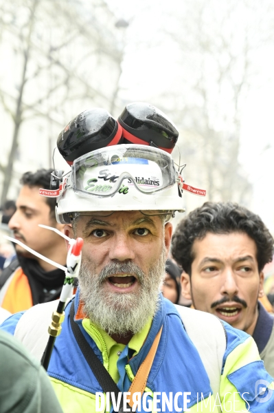 LA MANIFESTATION CONTRE LA REFORME DES RETRAITES, Paris. 10e journée de mobilisation le 28/03/2023