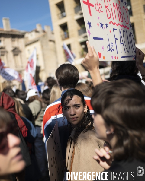 Jeunes lores de la 11eme journée de protestation