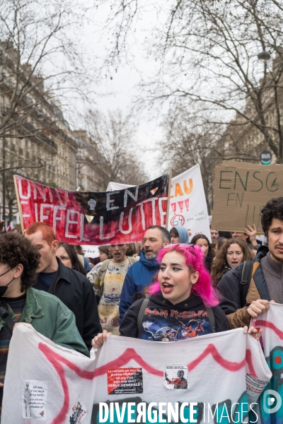 Manifestation contre la réforme des retraites à Paris le mardi 28 mars 2023