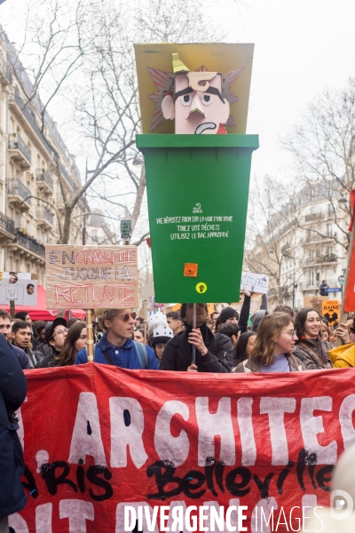 Manifestation contre la réforme des retraites à Paris le mardi 28 mars 2023