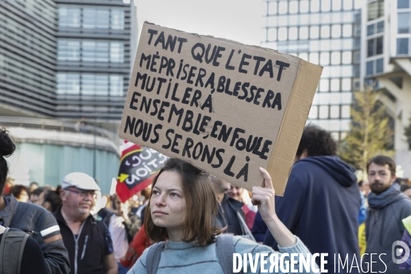 Rassemblement devant toutes les préfectures de France à l appel des Soulèvements de la terre contre la violence à Sainte-soline