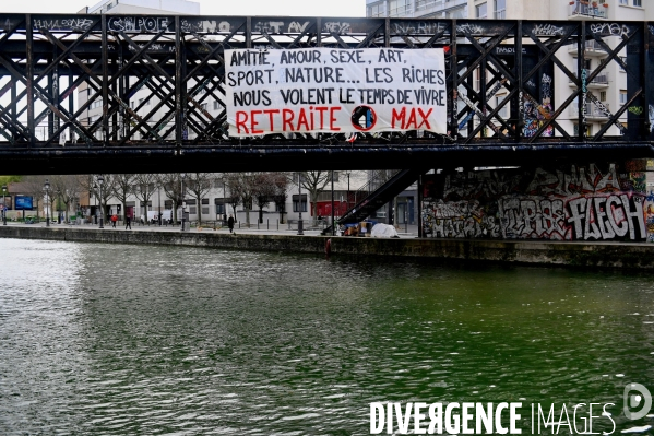 Banderole contre la reforme des retraites