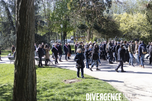 Des elus de gauche remettent une lettre contre la reforme des retraites à l Elysee