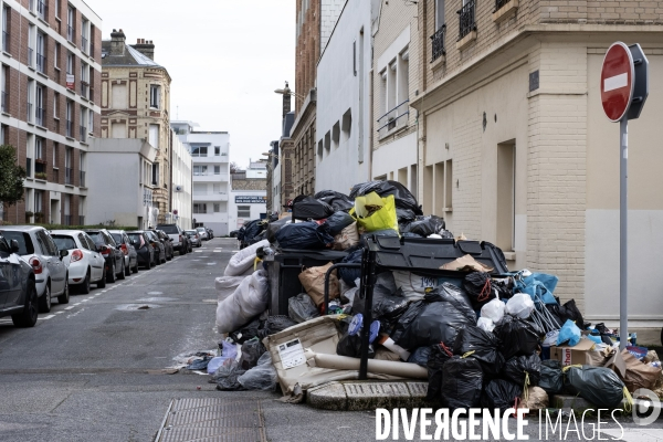 Grève des éboueurs au Havre