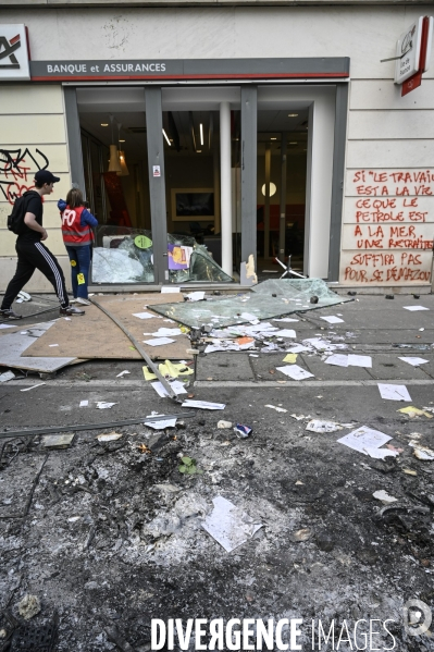 MANIFESTATION CONTRE LA REFORME DES RETRAITES, à Paris le 6/04/2023.. Dégradations sur cette 11e journée de mobilisation.