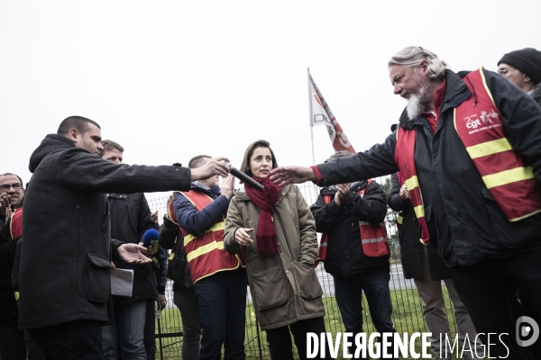 Sophie Binet, piquet de grève devant Storengy