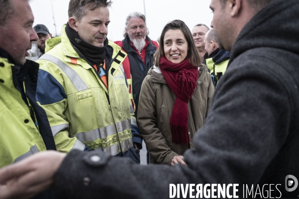 Sophie Binet, piquet de grève devant Storengy