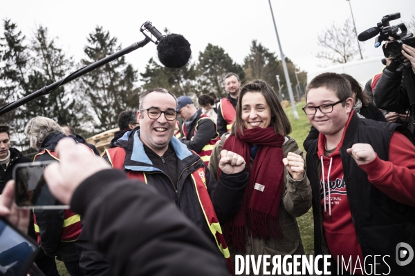 Sophie Binet, piquet de grève devant Storengy