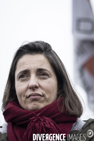 Sophie Binet, piquet de grève devant Storengy