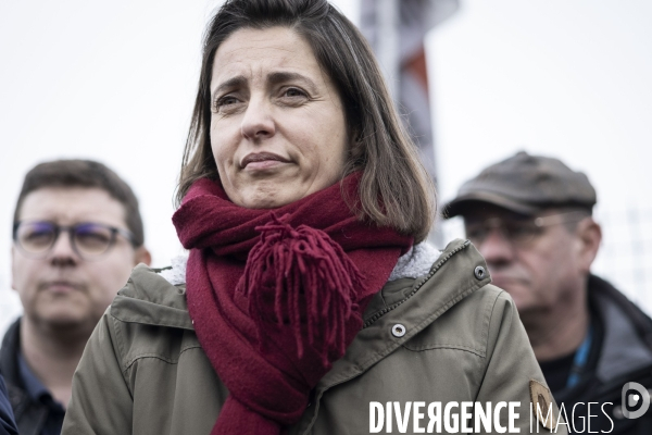 Sophie Binet, piquet de grève devant Storengy