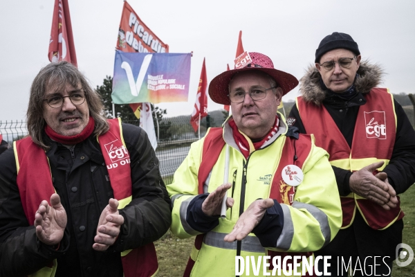 Sophie Binet, piquet de grève devant Storengy