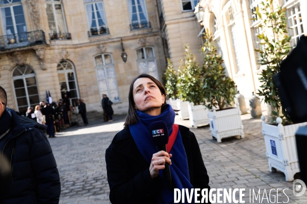 Elisabeth borne recoit les partenaires sociaux