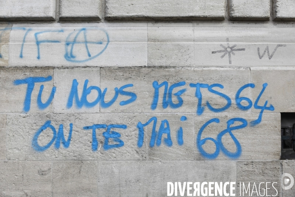 Tags et graffitis pendant les manifestations contre la réforme des retraites.