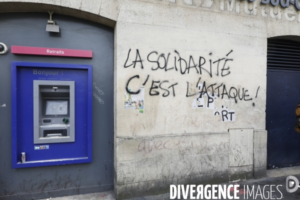 Tags et graffitis pendant les manifestations contre la réforme des retraites.