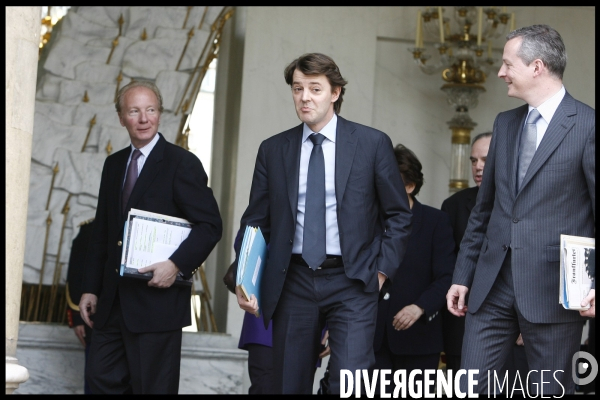 Sortie du conseil des ministres