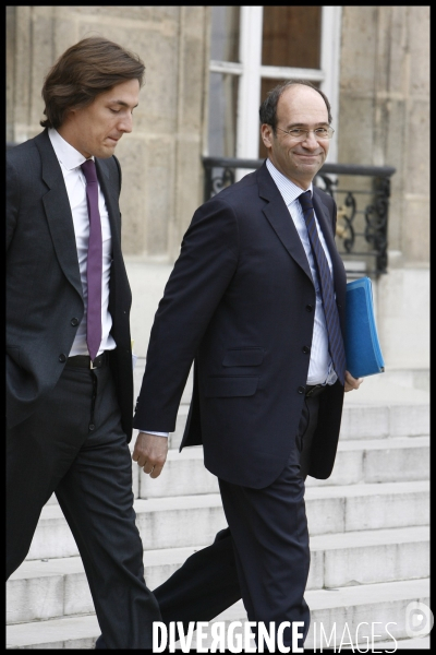 Sortie du conseil des ministres