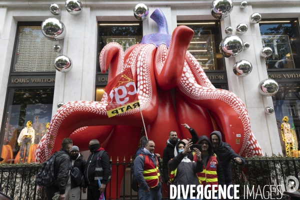 Reforme des retraites - AG Cheminots et envahissement du siege de LVMH