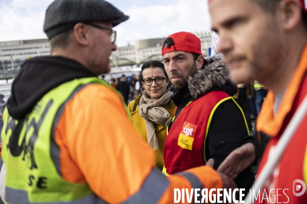 Reforme des retraites - AG Cheminots et envahissement du siege de LVMH