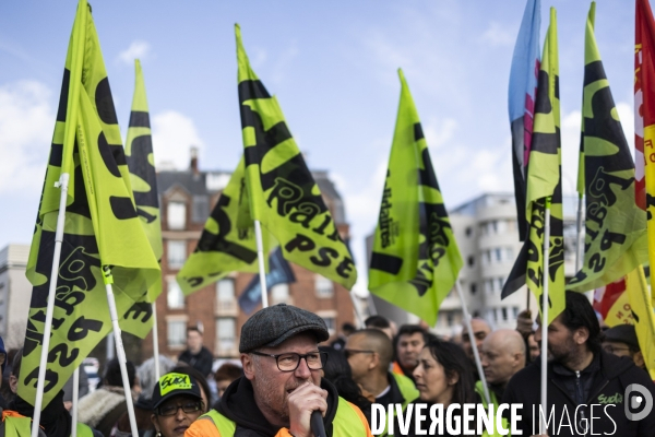 Reforme des retraites - AG Cheminots et envahissement du siege de LVMH