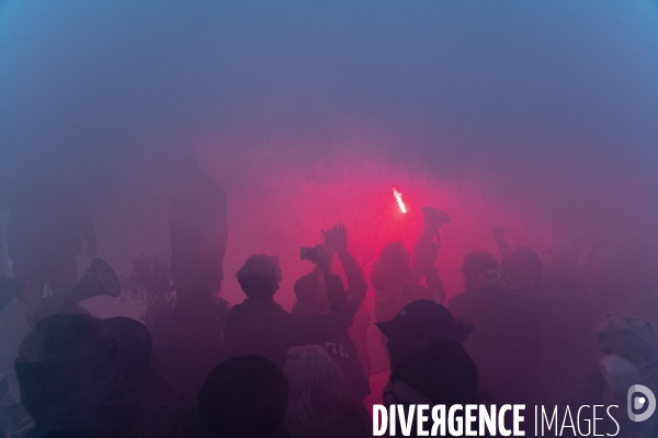 Reforme des retraites - AG Cheminots et envahissement du siege de LVMH
