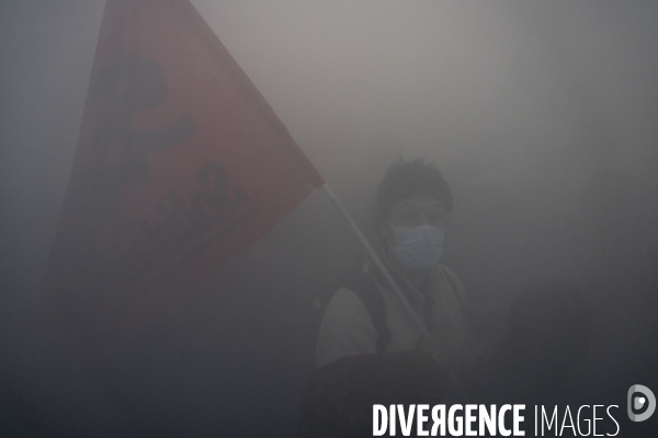 Reforme des retraites - AG Cheminots et envahissement du siege de LVMH