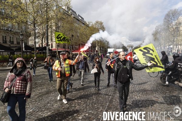 Reforme des retraites - AG Cheminots et envahissement du siege de LVMH