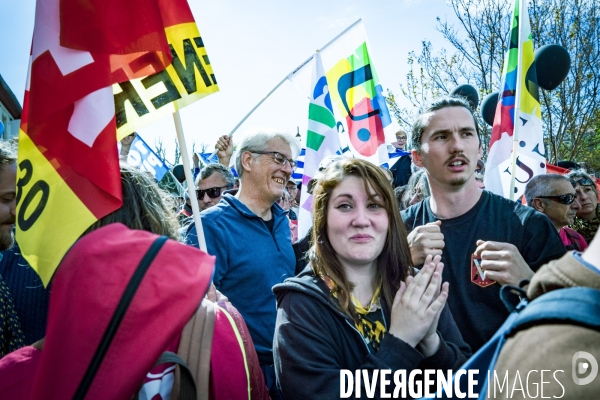 Ganges - Protestation contre la visite d E.Macron
