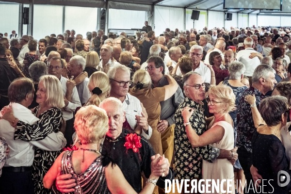 T es dansant