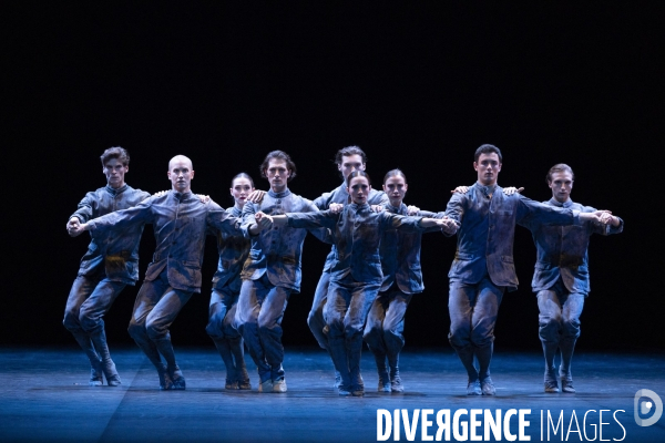 L OISEAU DE FEU de Maurice Béjart