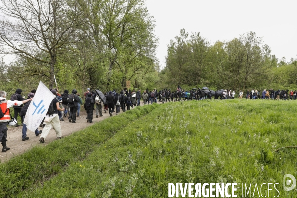 Manifestation contre le projet d autoroute A69, dans le Tarn, entre Toulouse et Castres.