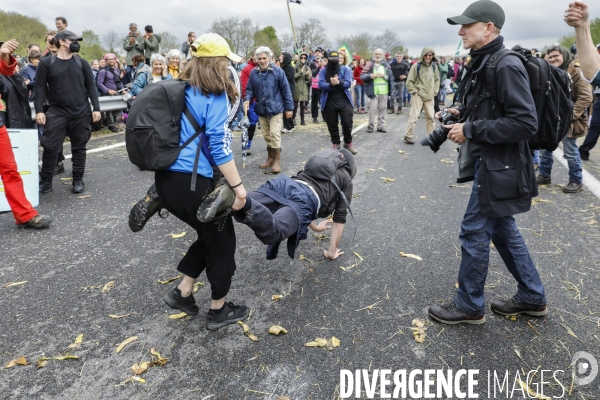 Manifestation contre le projet d autoroute A69, dans le Tarn, entre Toulouse et Castres.