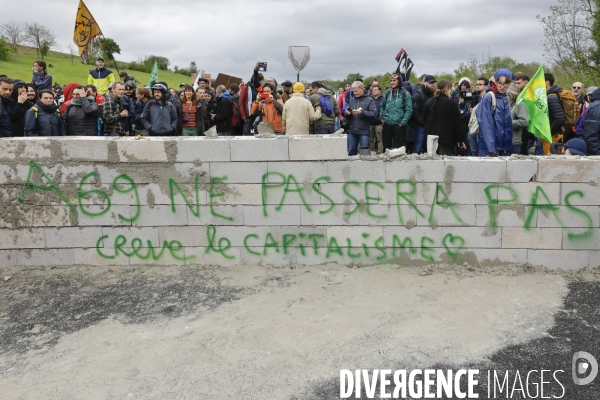 Manifestation contre le projet d autoroute A69, dans le Tarn, entre Toulouse et Castres.