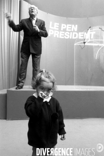 Rétro Jean-Marie LE PEN 2002-2007 -noir et blanc