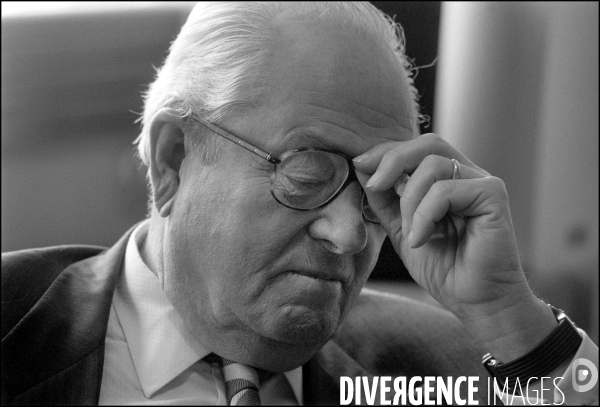 Rétro Jean-Marie LE PEN 2002-2007 -noir et blanc