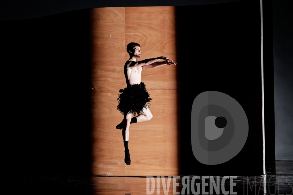 Enemy in the Figure / William Forsythe / CCN - Ballet de l Opéra national du Rhin