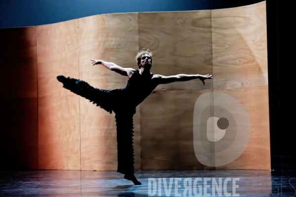 Enemy in the Figure / William Forsythe / CCN - Ballet de l Opéra national du Rhin