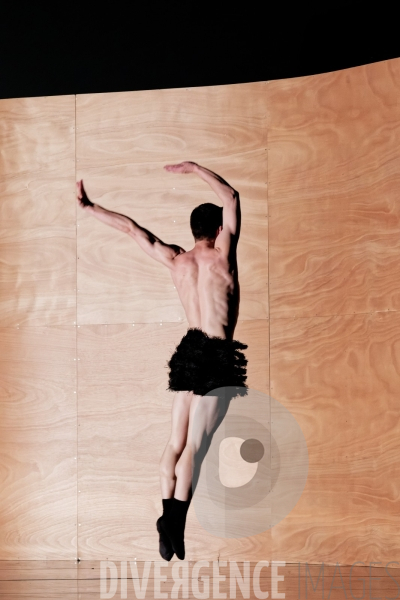 Enemy in the Figure / William Forsythe / CCN - Ballet de l Opéra national du Rhin