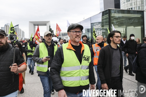 AG des cheminots de gare de Lyon et envahissement du siege d EURONEXT a la Defense