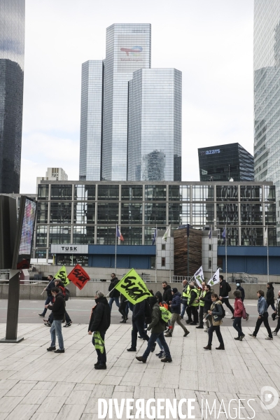 AG des cheminots de gare de Lyon et envahissement du siege d EURONEXT a la Defense