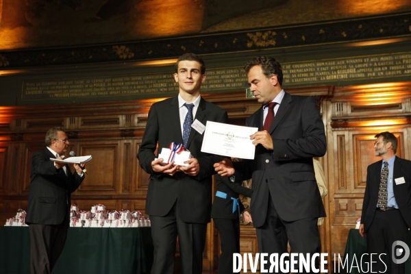 Remise des prix du concours general 2009 par Luc CHATEL, ministre de l educetion nationale dans le grand amphitheatre de la SORBONNE