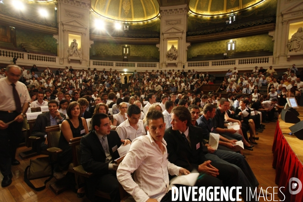 Remise des prix du concours general 2009 par Luc CHATEL, ministre de l educetion nationale dans le grand amphitheatre de la SORBONNE