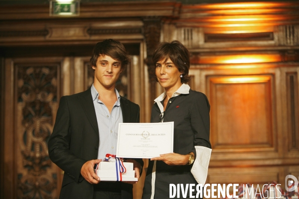 Remise des prix du concours general 2009 par Luc CHATEL, ministre de l educetion nationale dans le grand amphitheatre de la SORBONNE